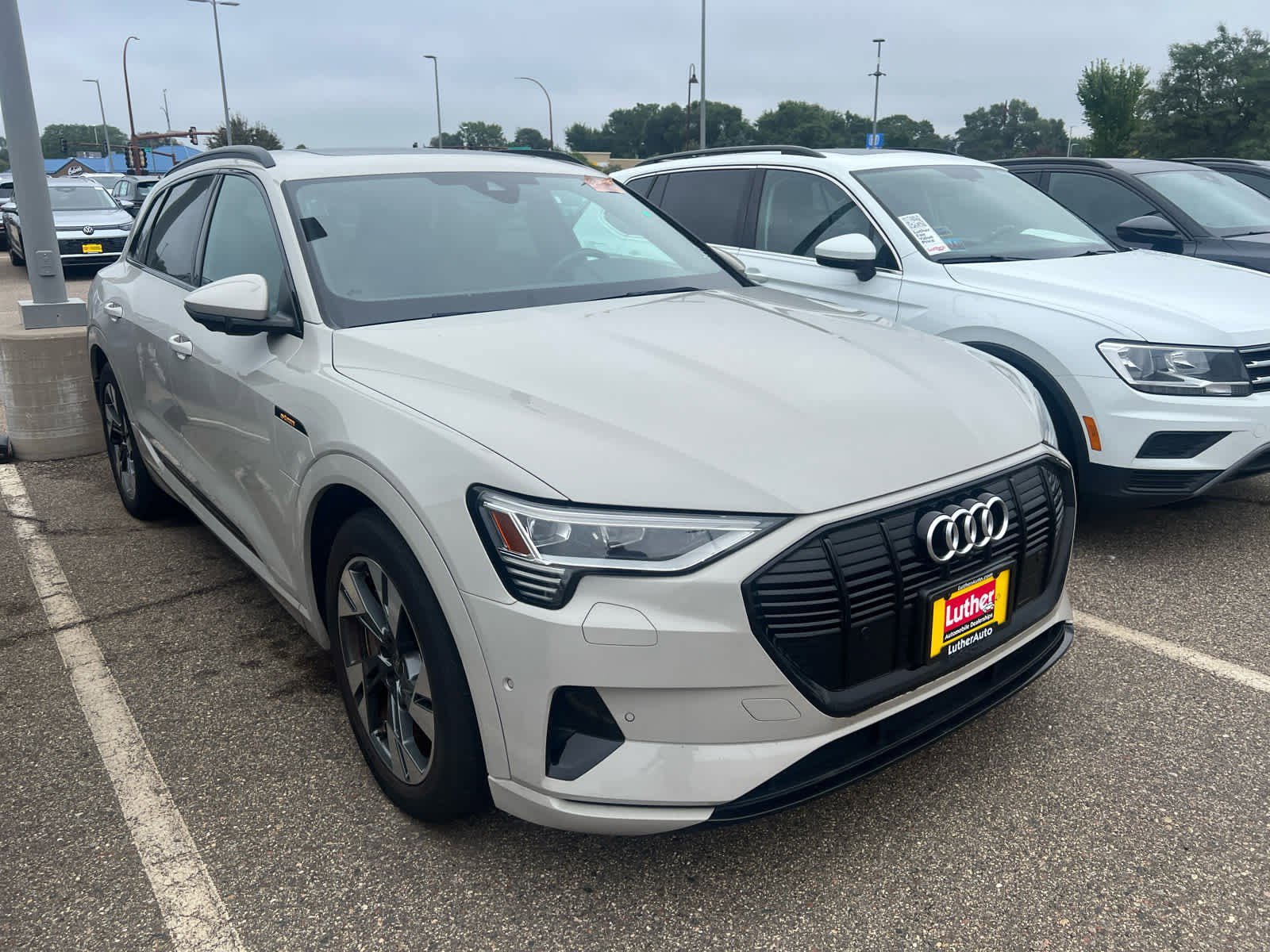 Used 2022 Audi e-tron Premium with VIN WA1AAAGE0NB013491 for sale in Minneapolis, MN