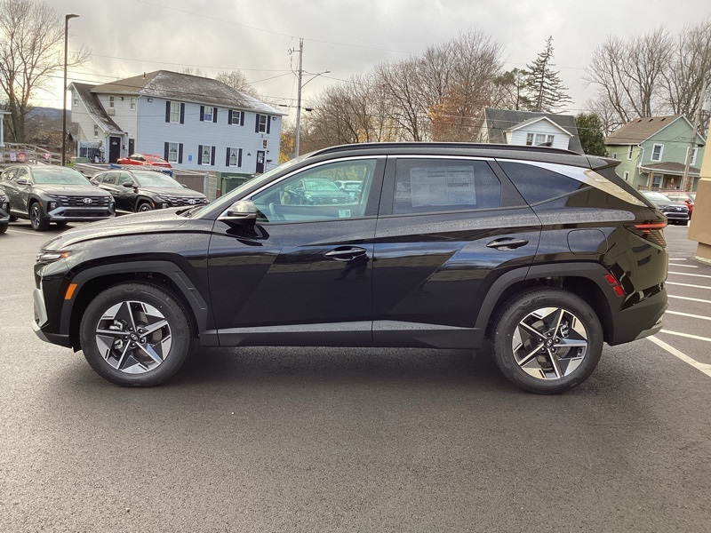 2025 Hyundai Tucson SEL Convenience photo 4