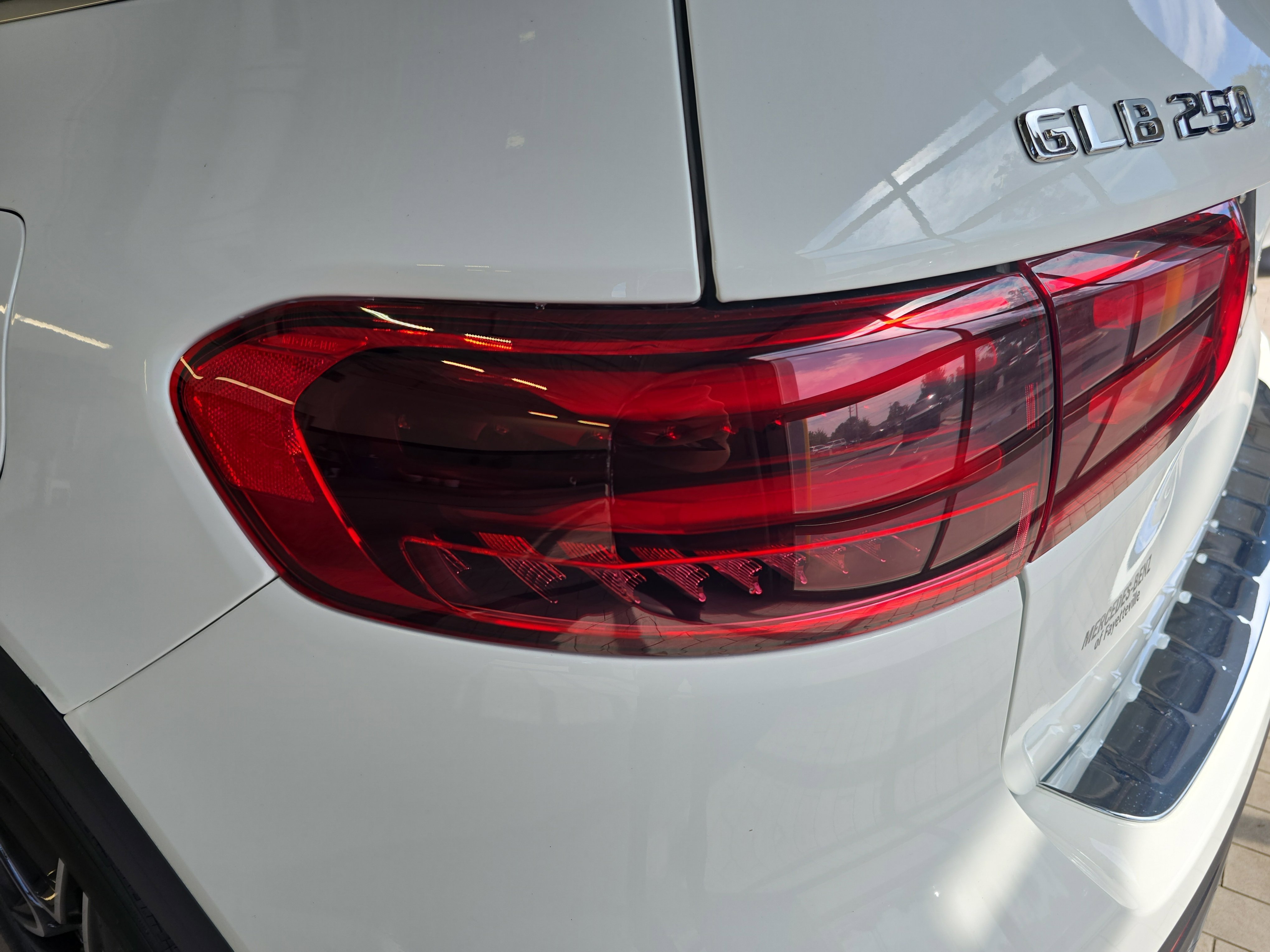 2026 Mercedes Benz GLB 250 photo 17