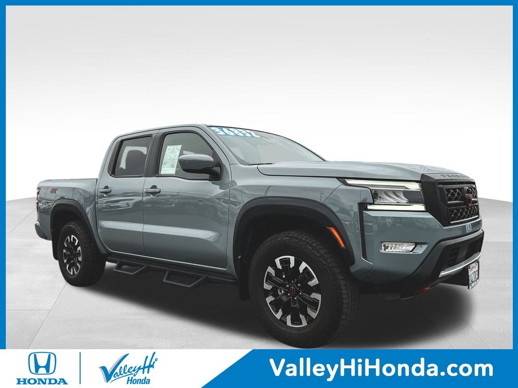 2023 Nissan Frontier PRO-4X's photo