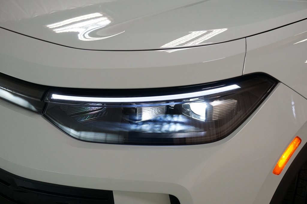 2025 Volkswagen Tiguan SE photo 28