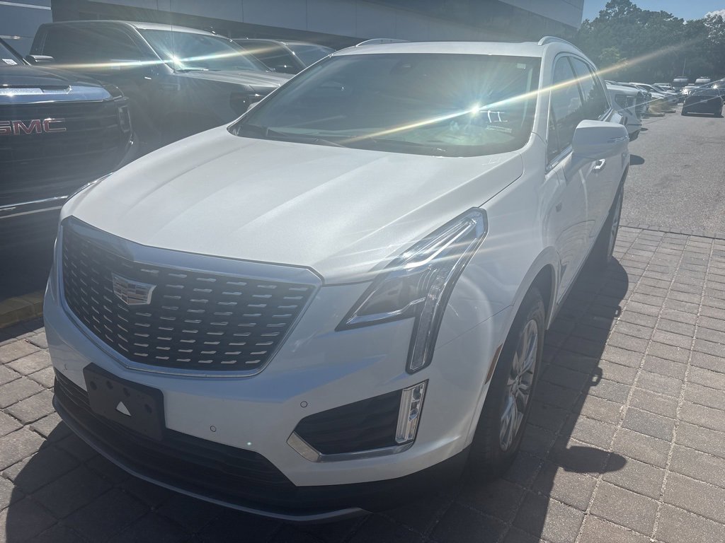 Certified Used 2021 Crystal White Tricoat Cadillac Premium Luxury image 2