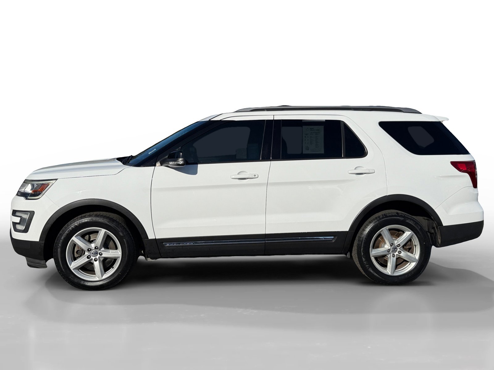 2017 Ford Explorer XLT photo 2