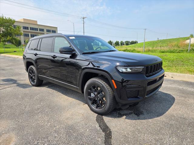 2025 Jeep Grand Cherokee L Altitude's photo