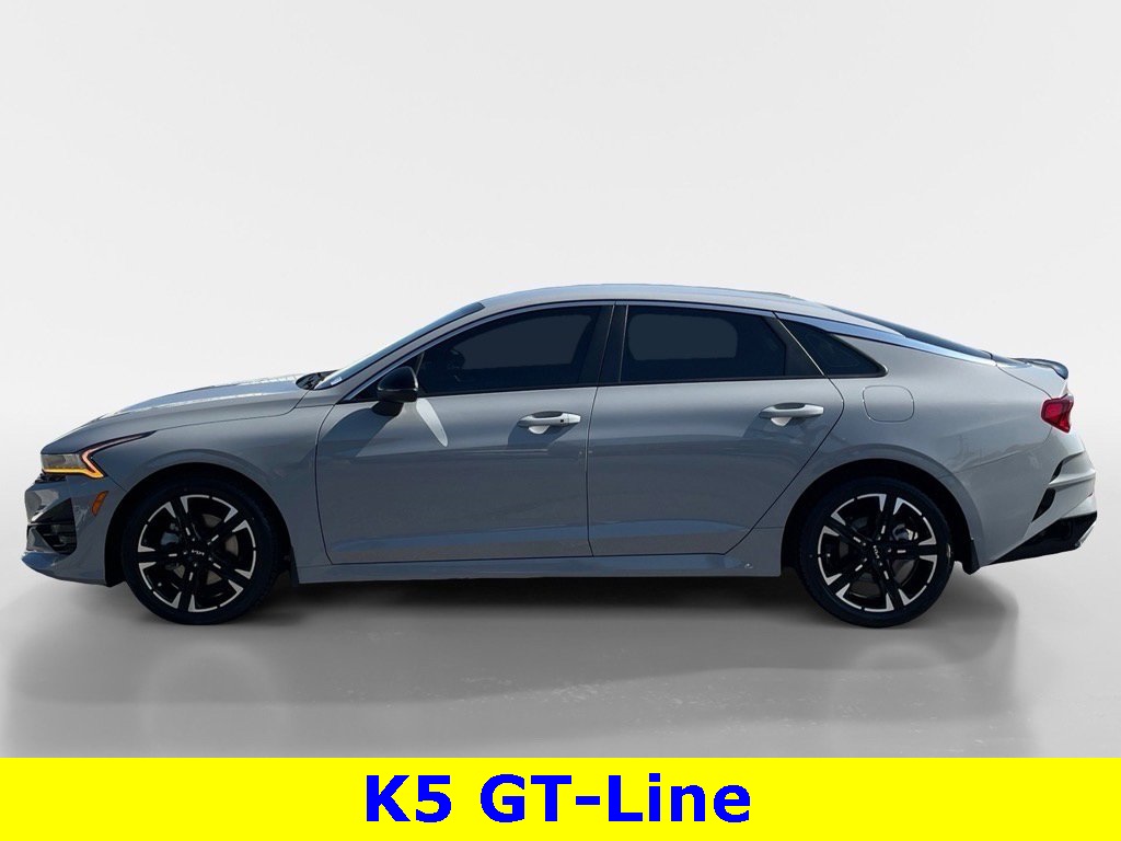 2024 Kia K5 GT-Line photo 2