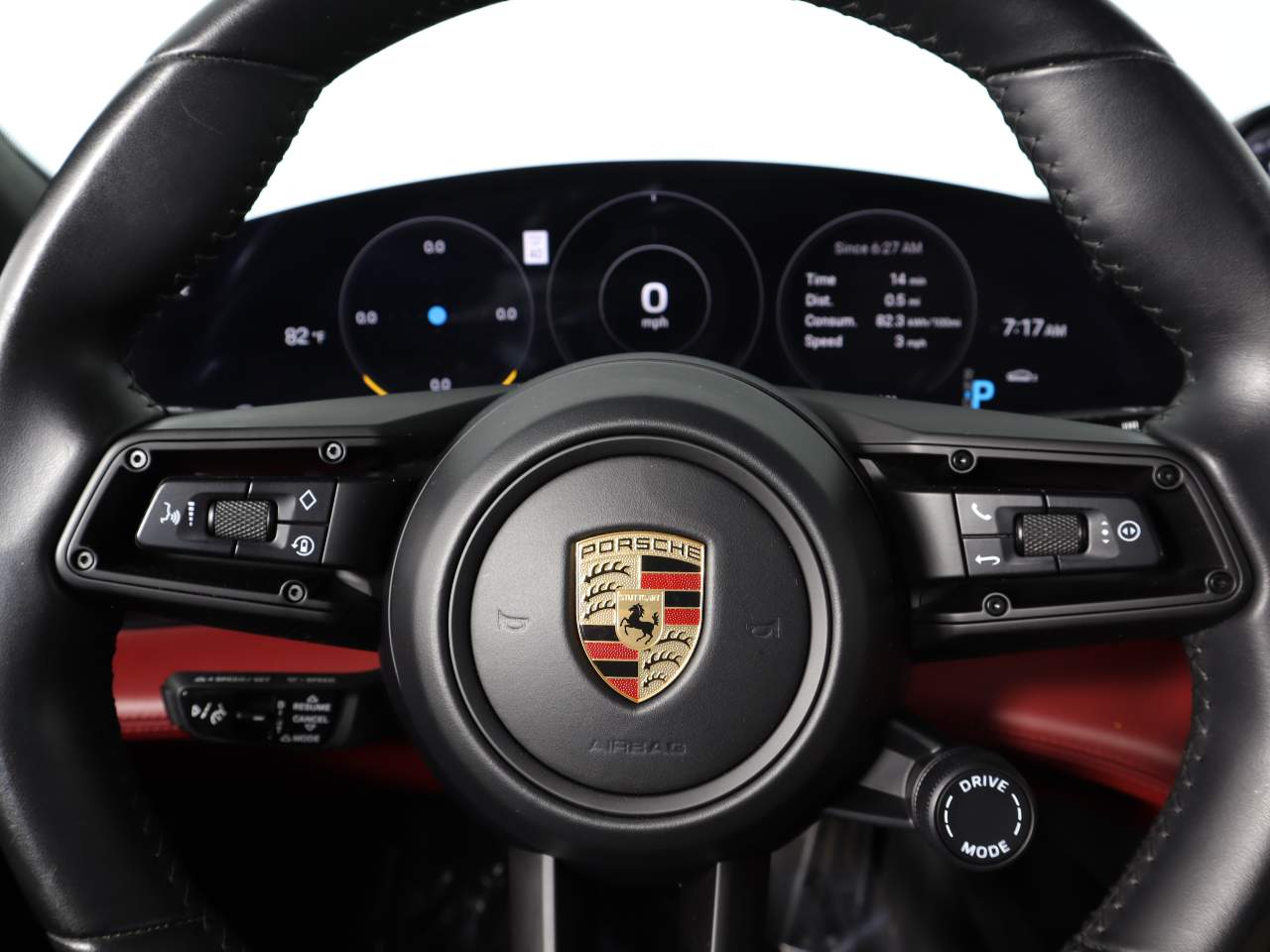2020 Porsche Taycan Turbo photo 18