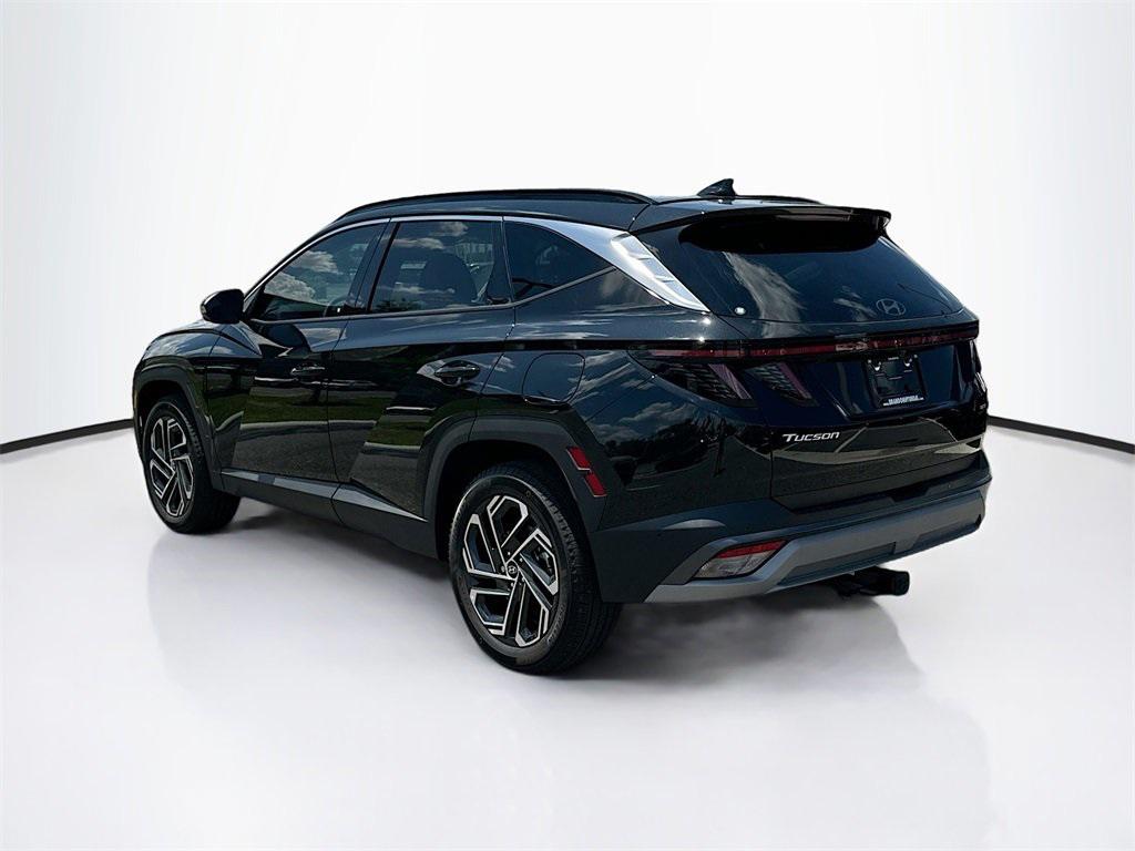 2025 Hyundai Tucson Limited photo 2