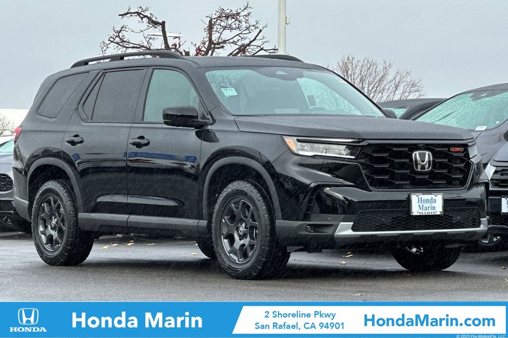 2025 Honda Pilot TrailSport's photo