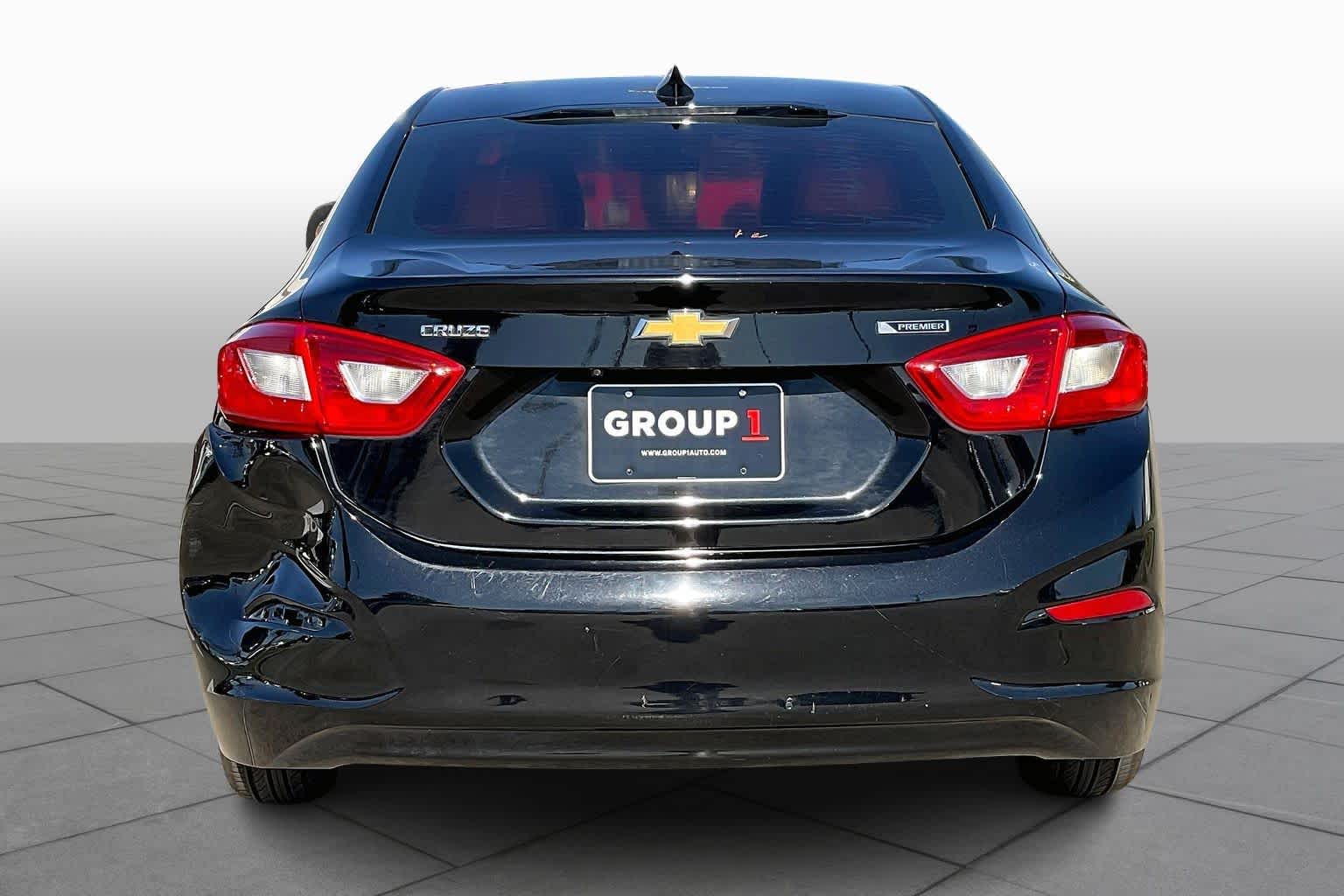 2017 Chevrolet Cruze Premier photo 4