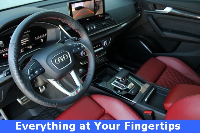 2022 Audi SQ5 Premium Plus photo 2