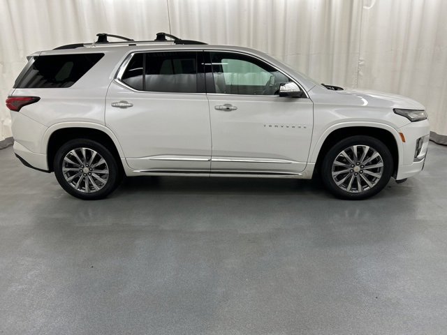 2022 Chevrolet Traverse Premier's photo