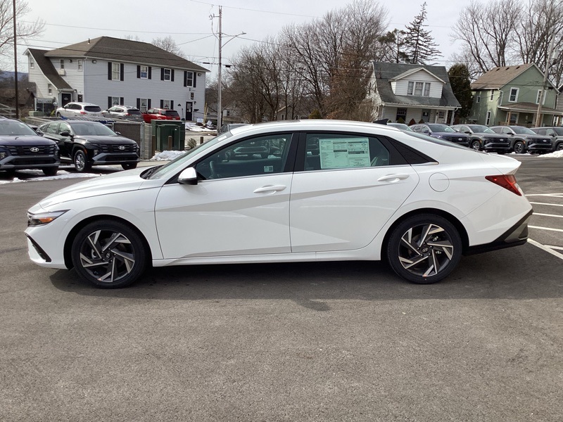 2025 Hyundai Elantra Hybrid Limited photo 4