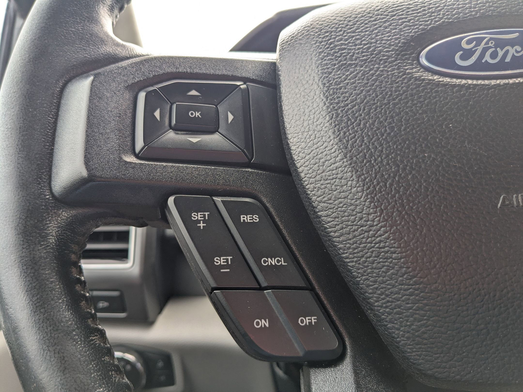 2020 Ford F-150 XLT photo 15