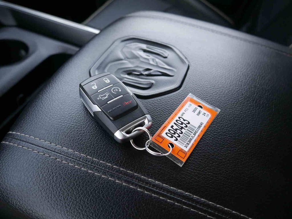 2024 Ram 3500 Laramie photo 28