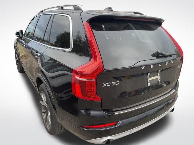 2018 Volvo XC90 T5 Momentum photo 5
