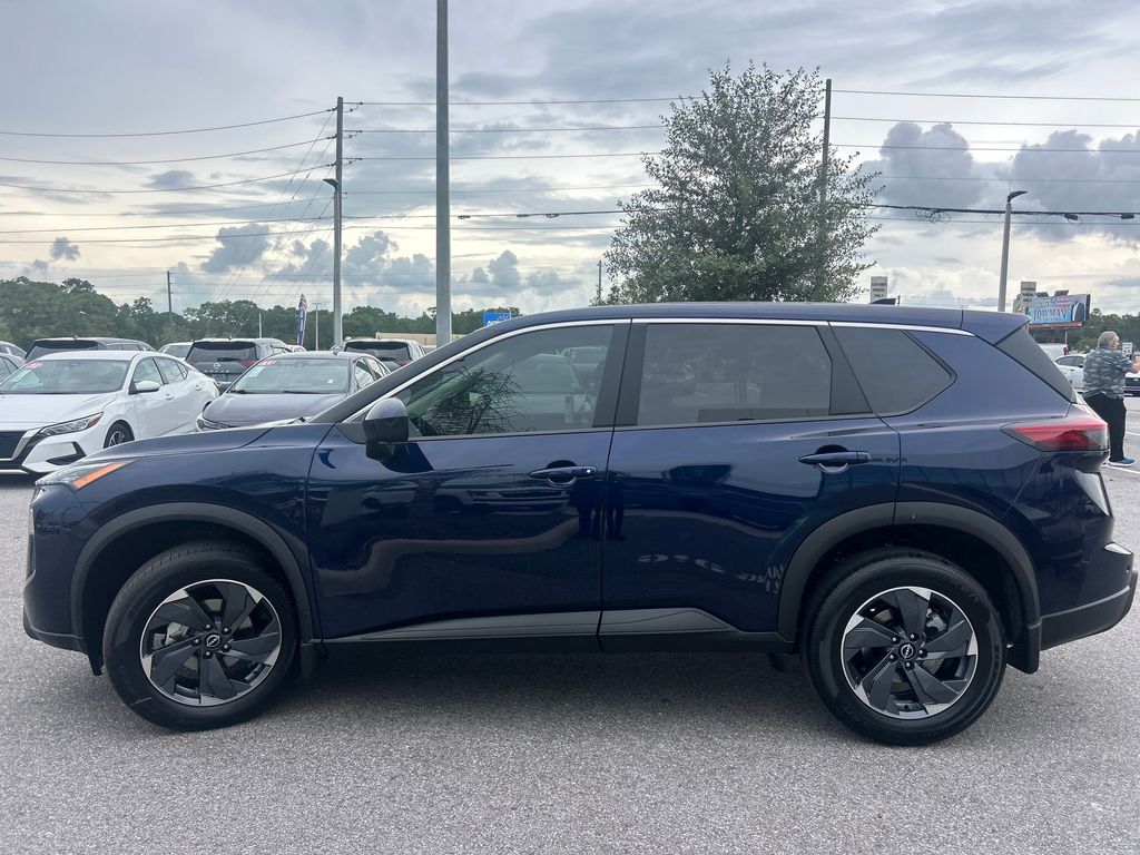 2026 Nissan Rogue SV photo 3
