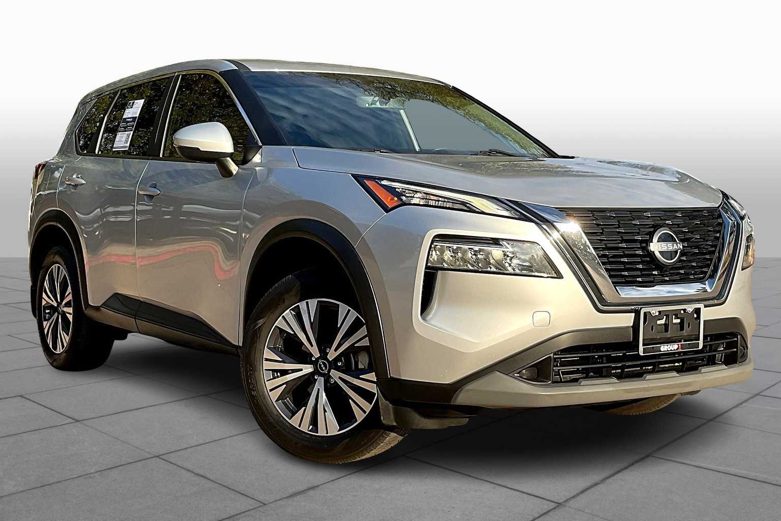 2023 Nissan Rogue SV photo 3