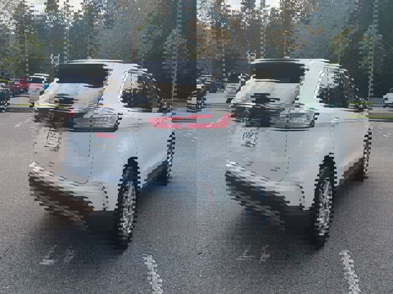 2023 Ford Edge SEL photo 5