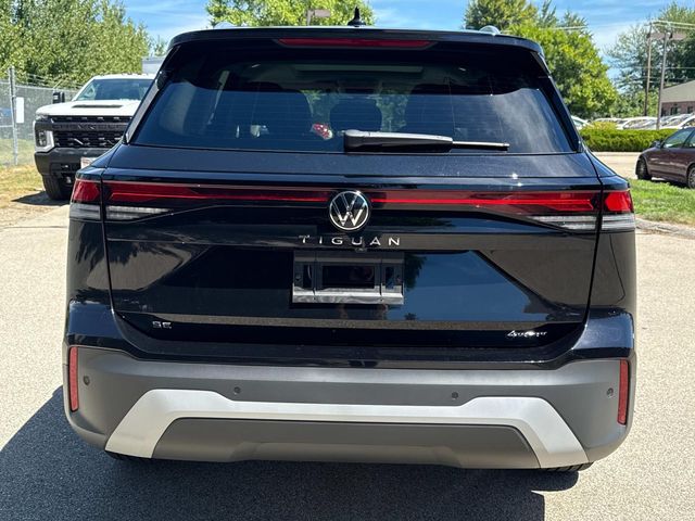 2025 Volkswagen Tiguan SE Sport photo 3