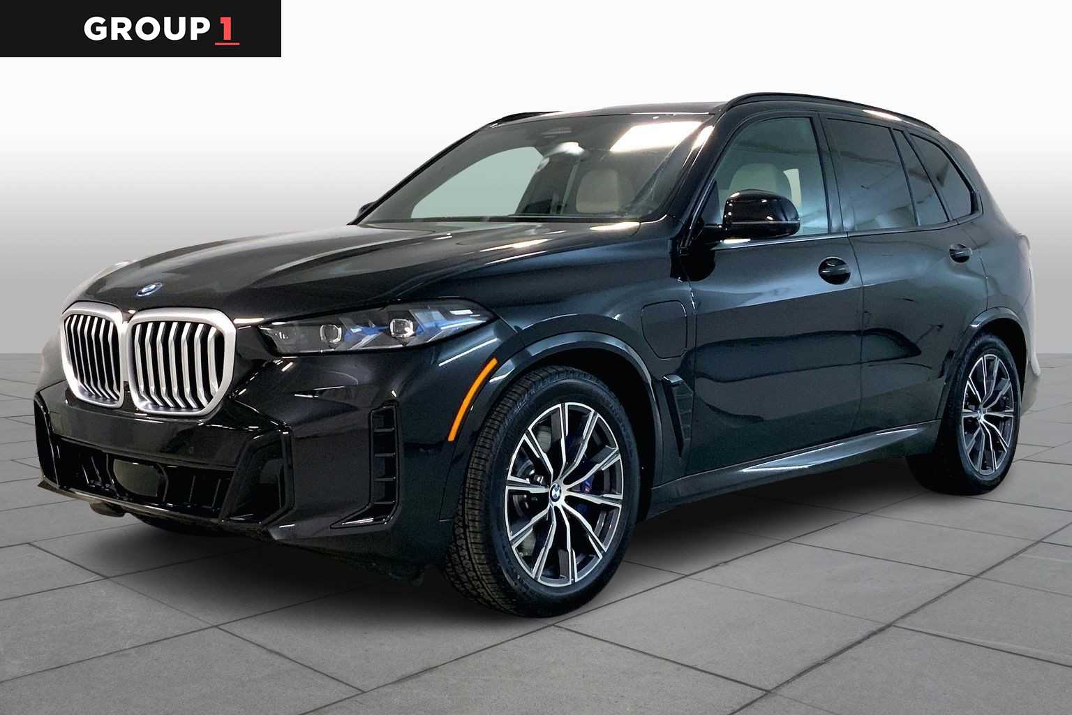 2026 BMW X5 50e's photo