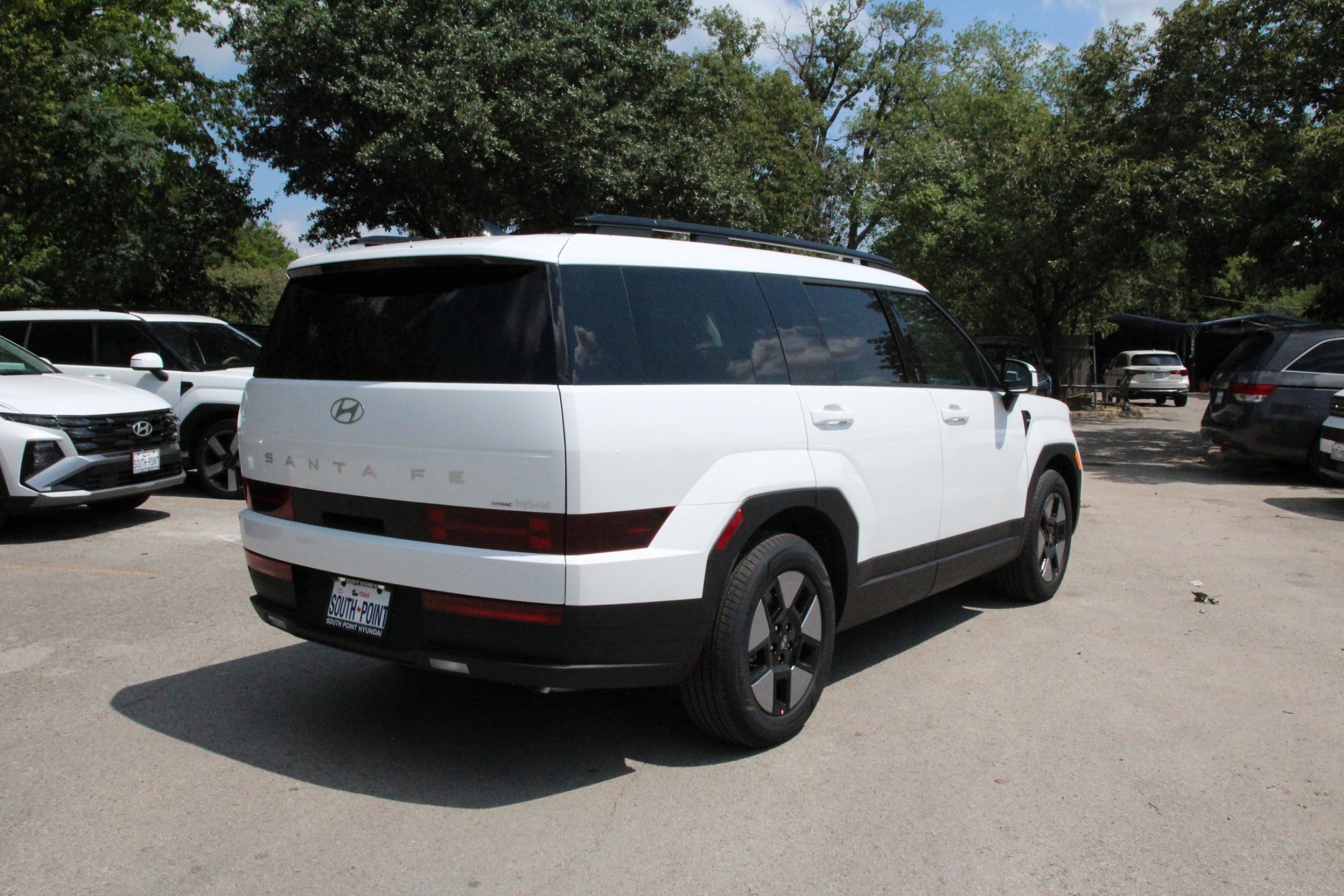 2026 Hyundai Santa Fe SEL photo 4
