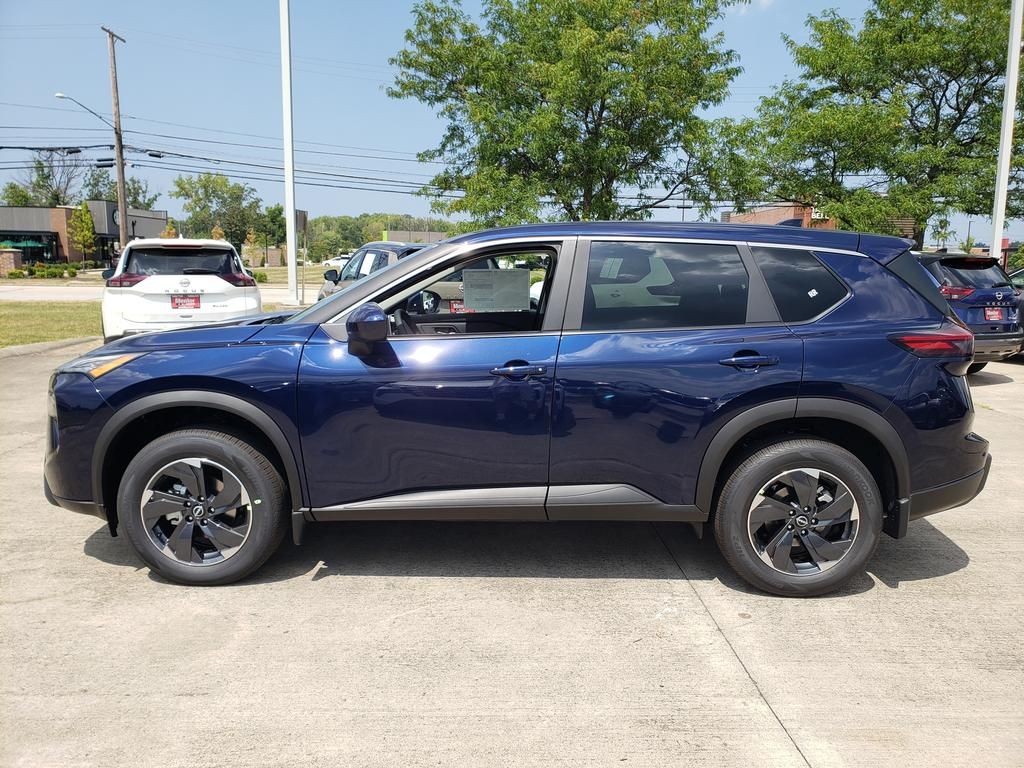 2026 Nissan Rogue SV photo 2