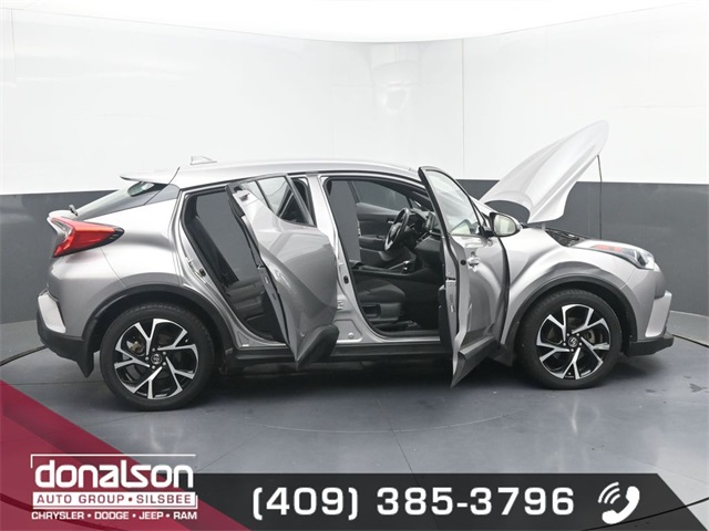 2018 Toyota C-HR XLE photo 19