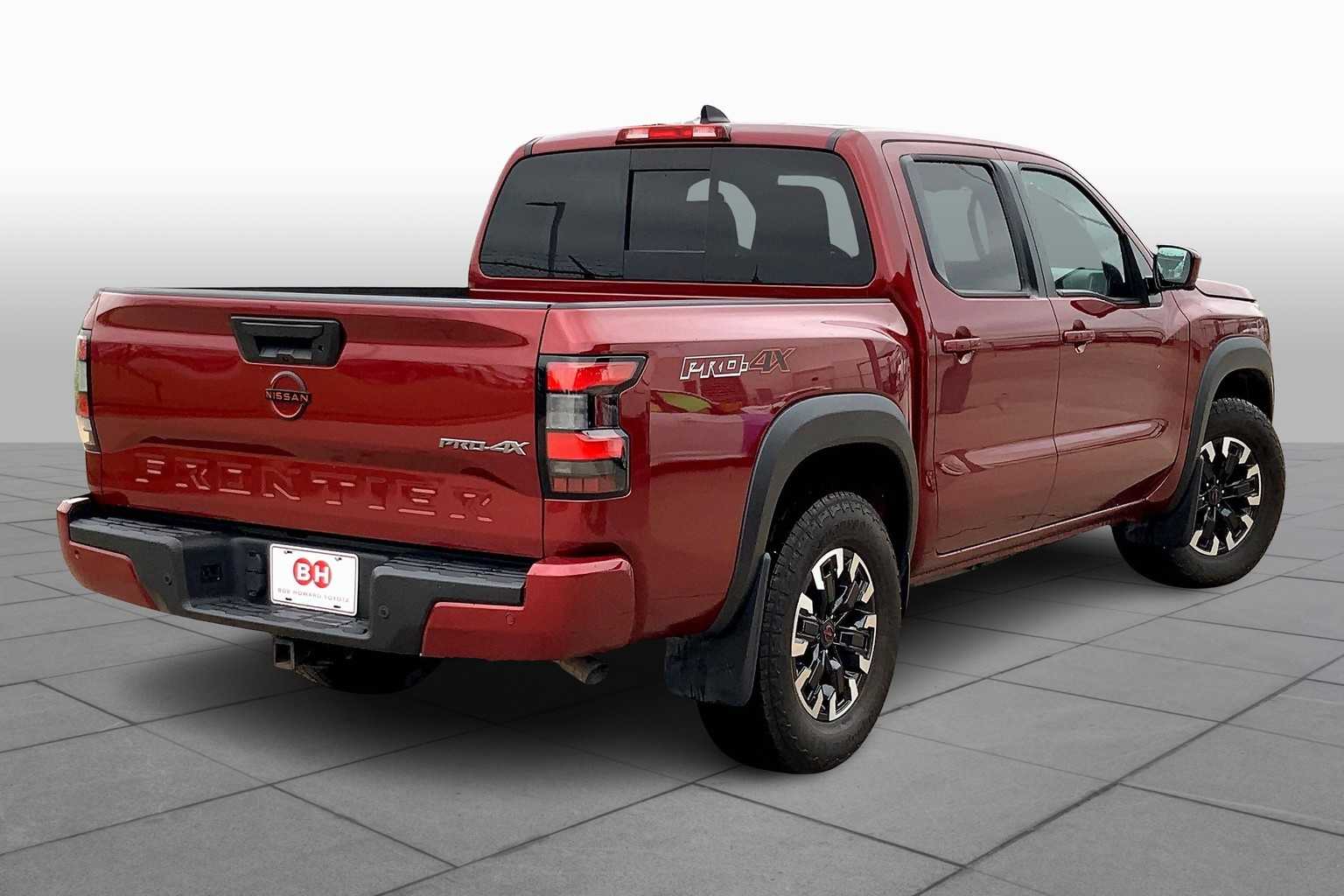 2023 Nissan Frontier PRO-4X photo 11