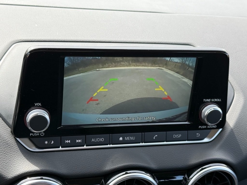 2025 Nissan Sentra S photo 11