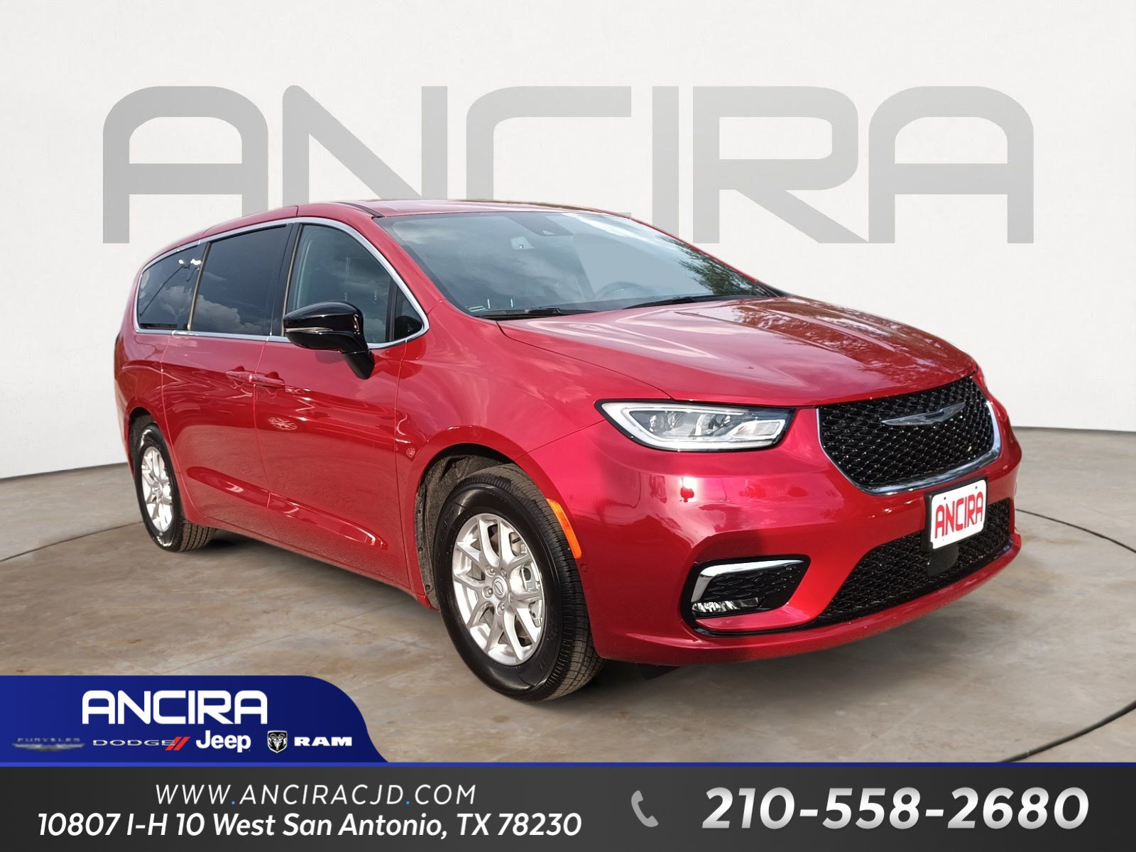 2026 Chrysler Pacifica Select's photo