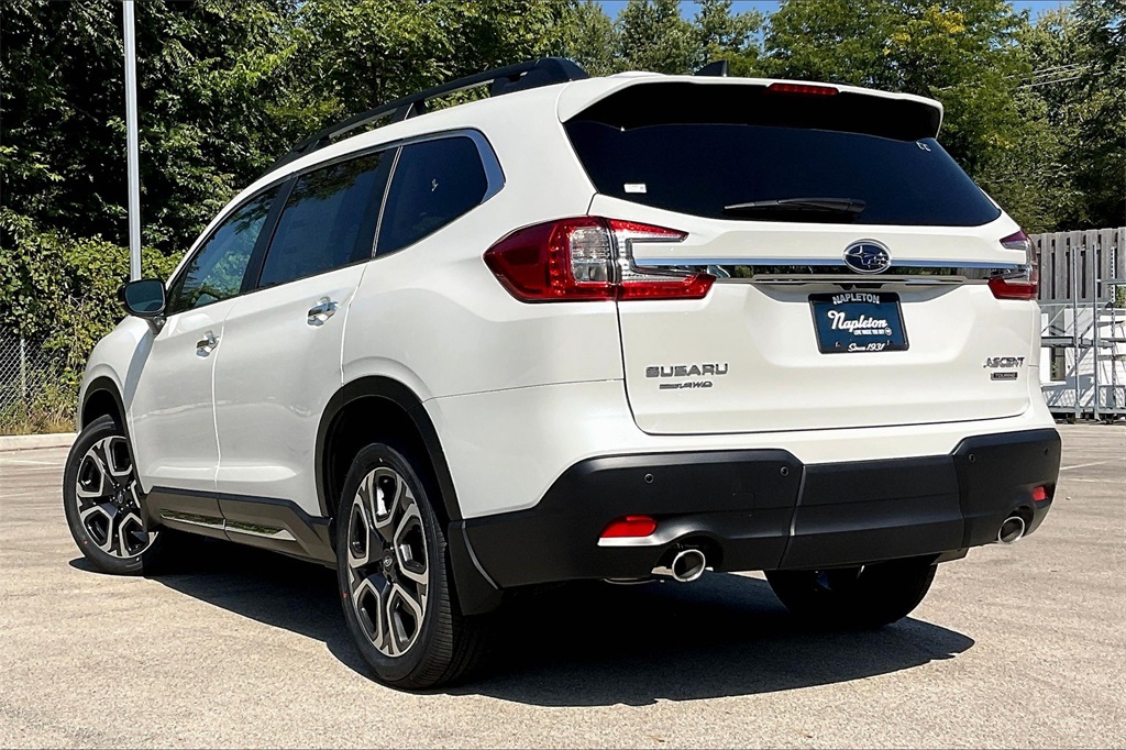 2025 Subaru Ascent Touring photo 2