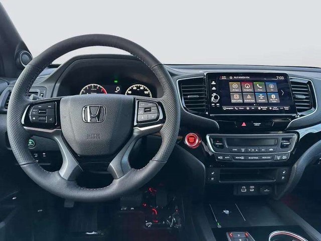 2025 Honda Ridgeline Black Edition photo 10