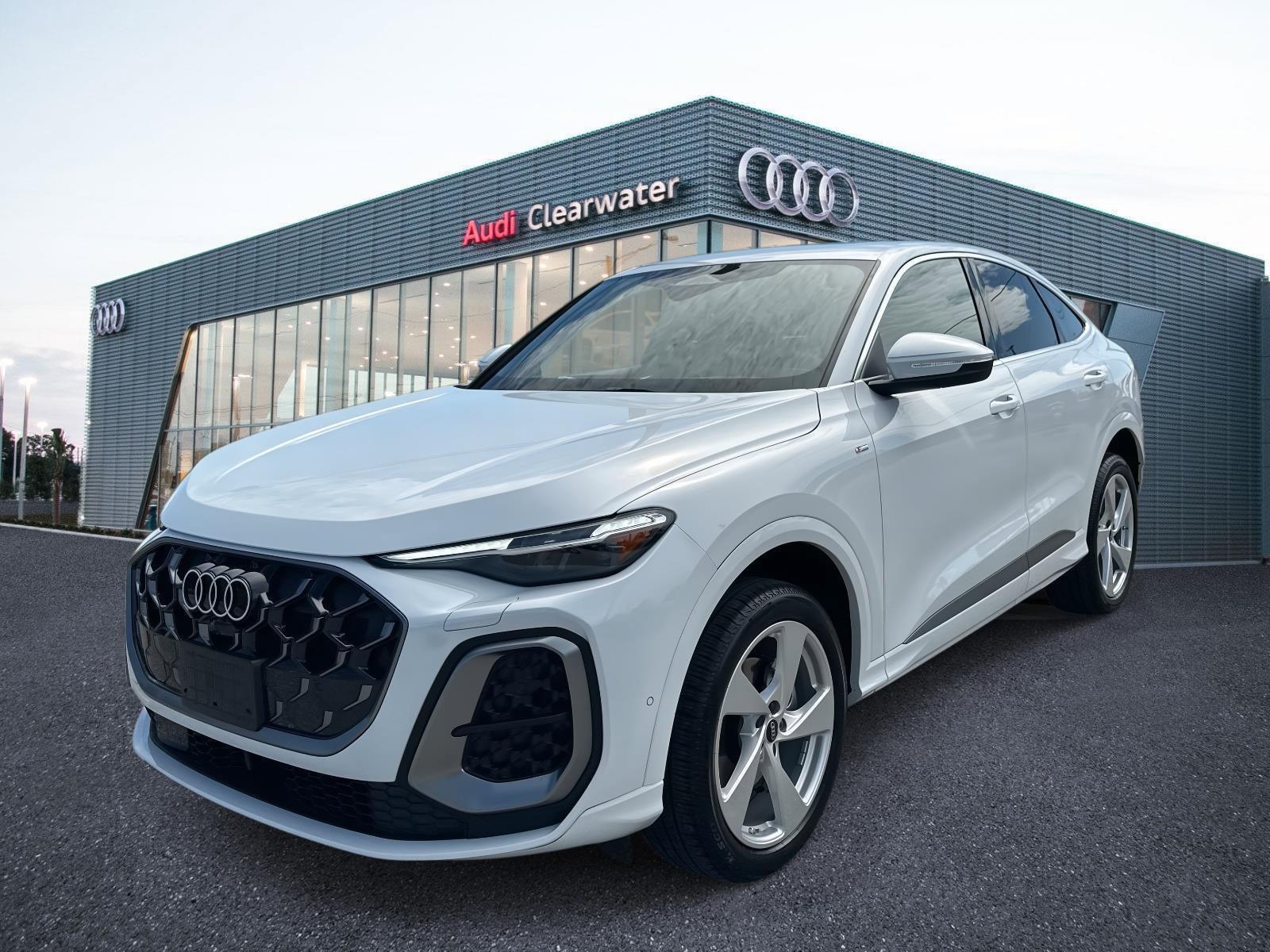 2025 Audi New Q5 Sportback Premium Plus's photo