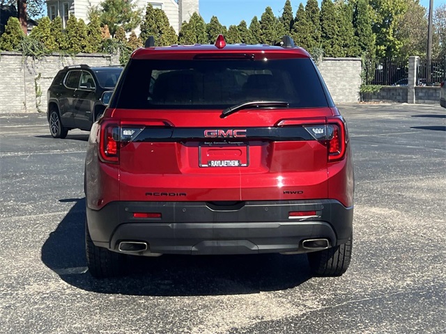 2022 Gmc Acadia SLT photo 2
