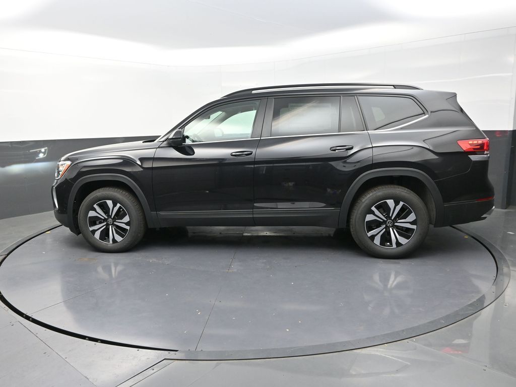 2025 Volkswagen Atlas SE photo 4