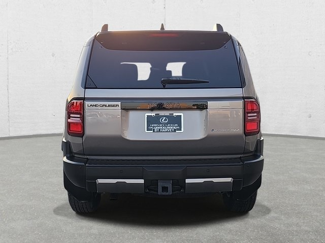 2025 Toyota Land Cruiser photo 4