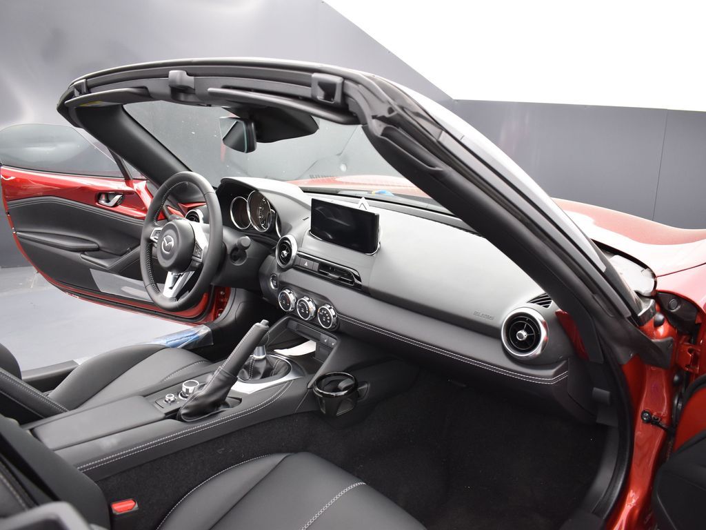 2025 Mazda MX-5 Miata Miata Grand Touring photo 22
