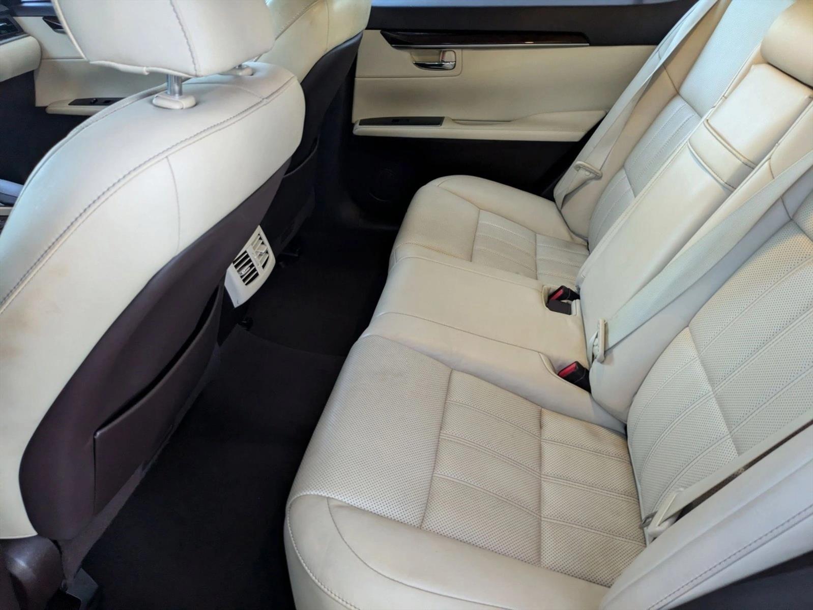 2017 Lexus ES 350 photo 17