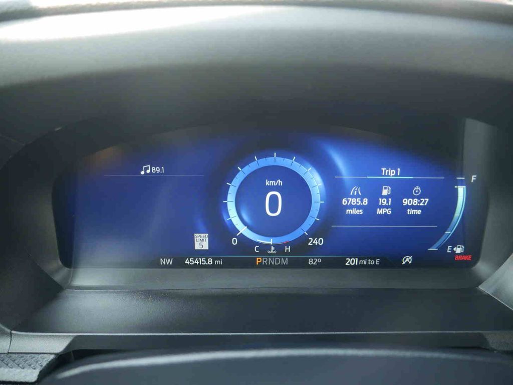 2022 Ford Explorer ST photo 37