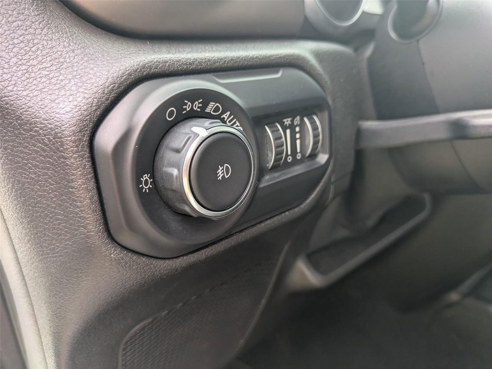 2019 Jeep Wrangler Unlimited Sport S photo 13