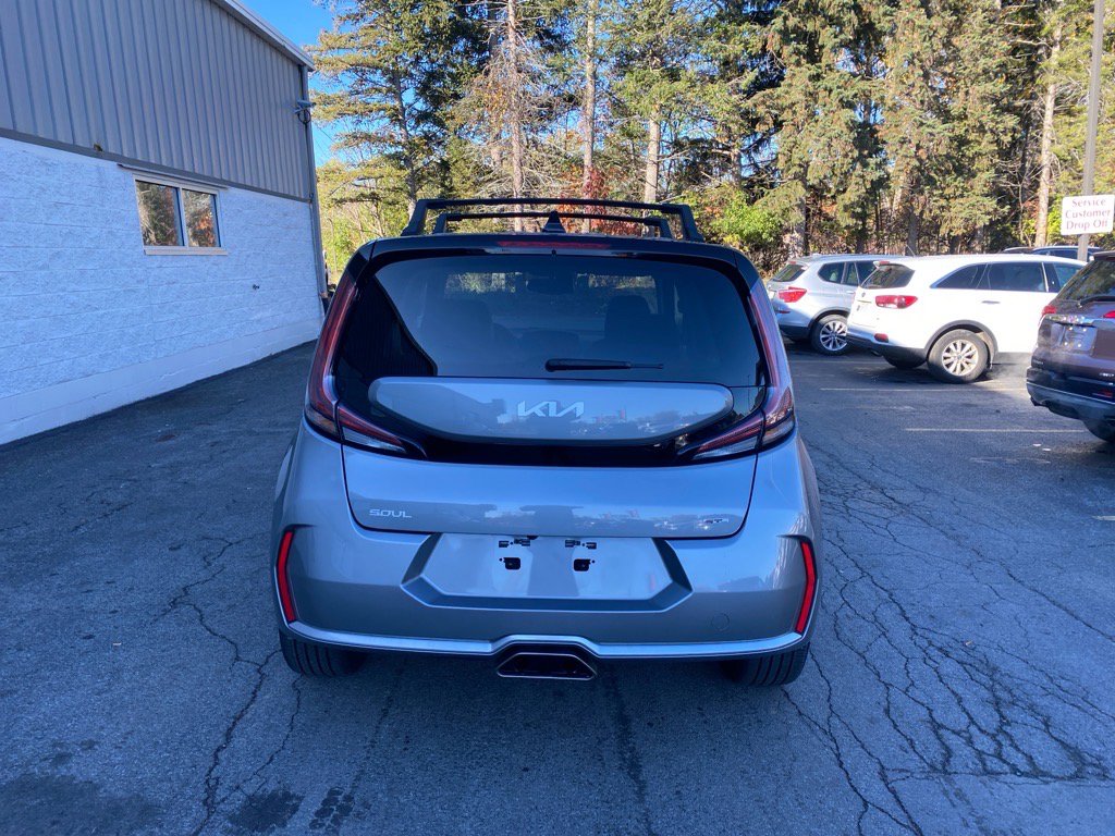 2024 Kia Soul GT-Line photo 3