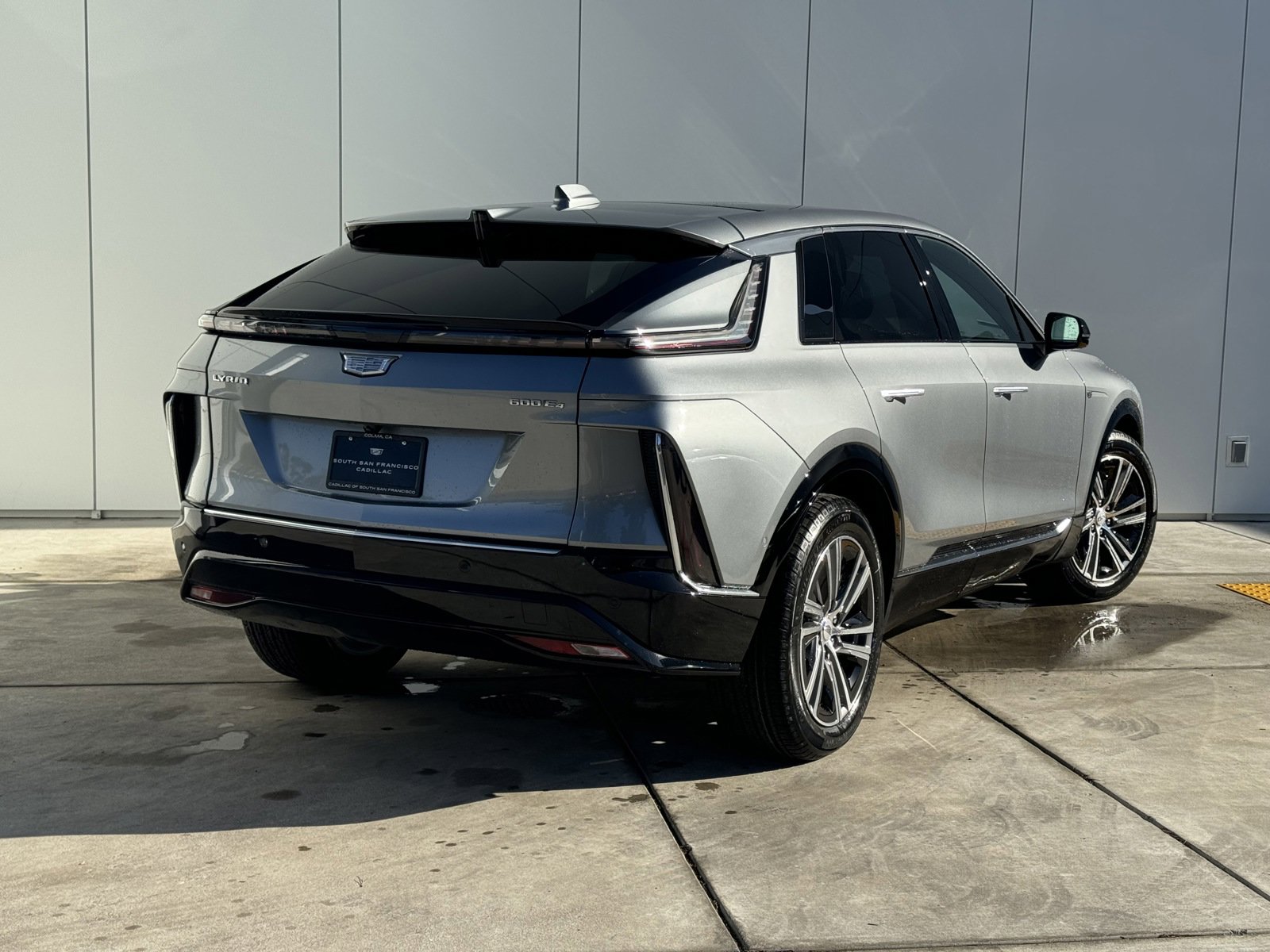 2025 Cadillac Lyriq Luxury photo 6