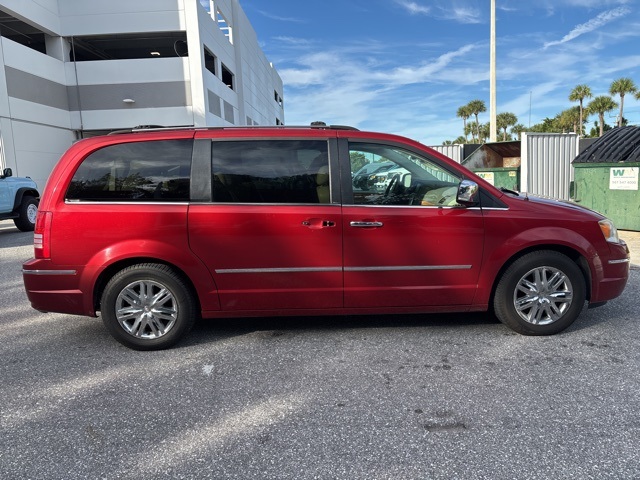 Used 2009 Chrysler Town & Country Limited with VIN 2A8HR64X69R520783 for sale in Delray Beach, FL