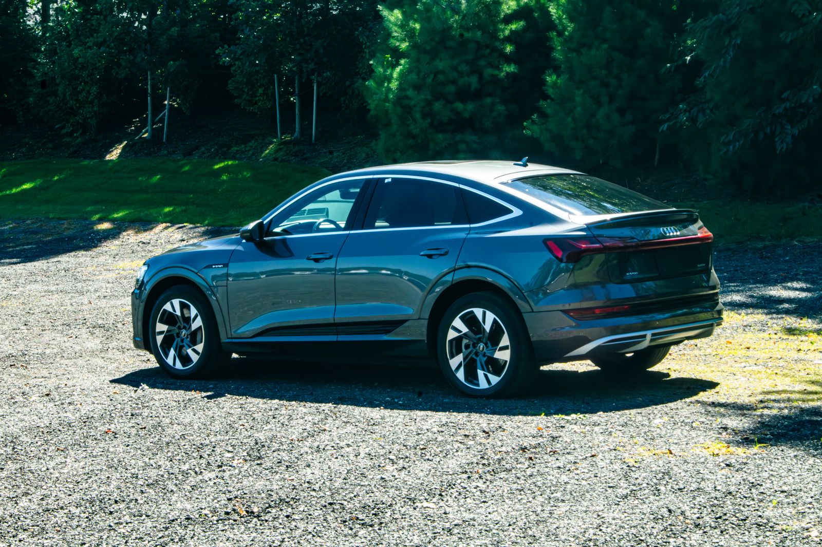 2022 Audi e-tron Sportback S line Premium Plus photo 3