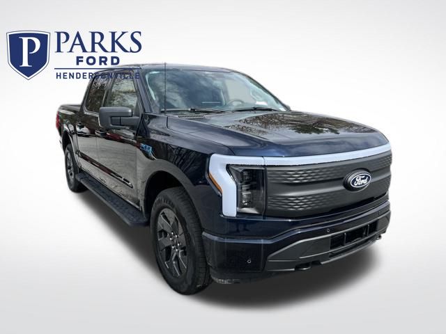2025 Ford F-150 Lightning Flash's photo