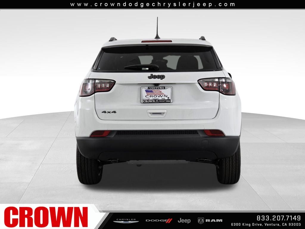 2026 Jeep Compass Latitude Altitude photo 4