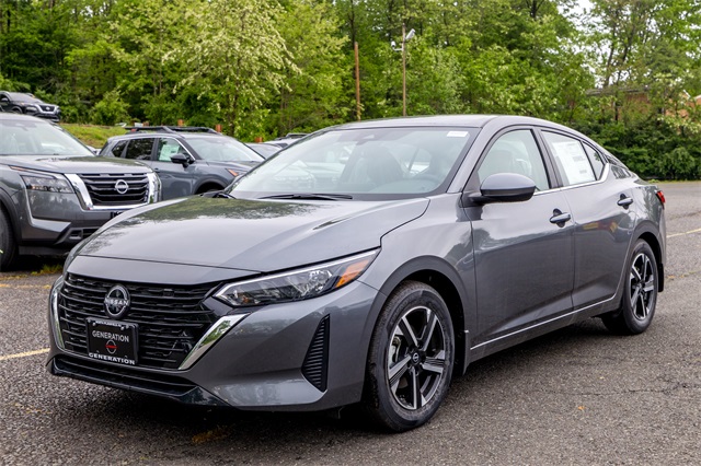 2025 Nissan Sentra SV's photo