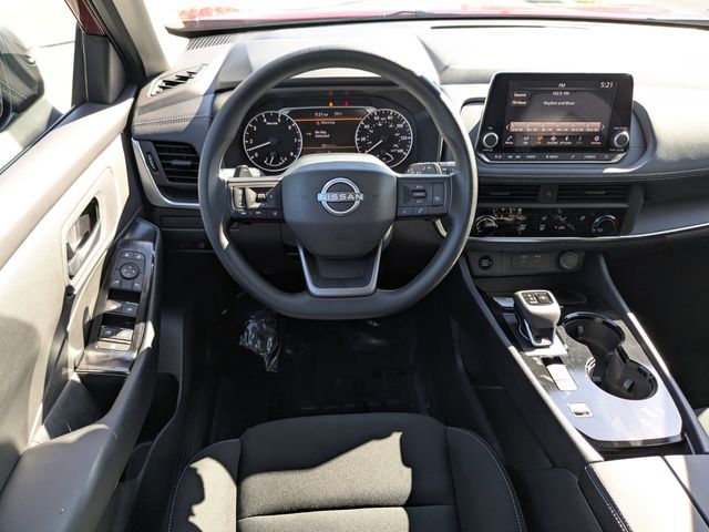 2026 Nissan Rogue S photo 13