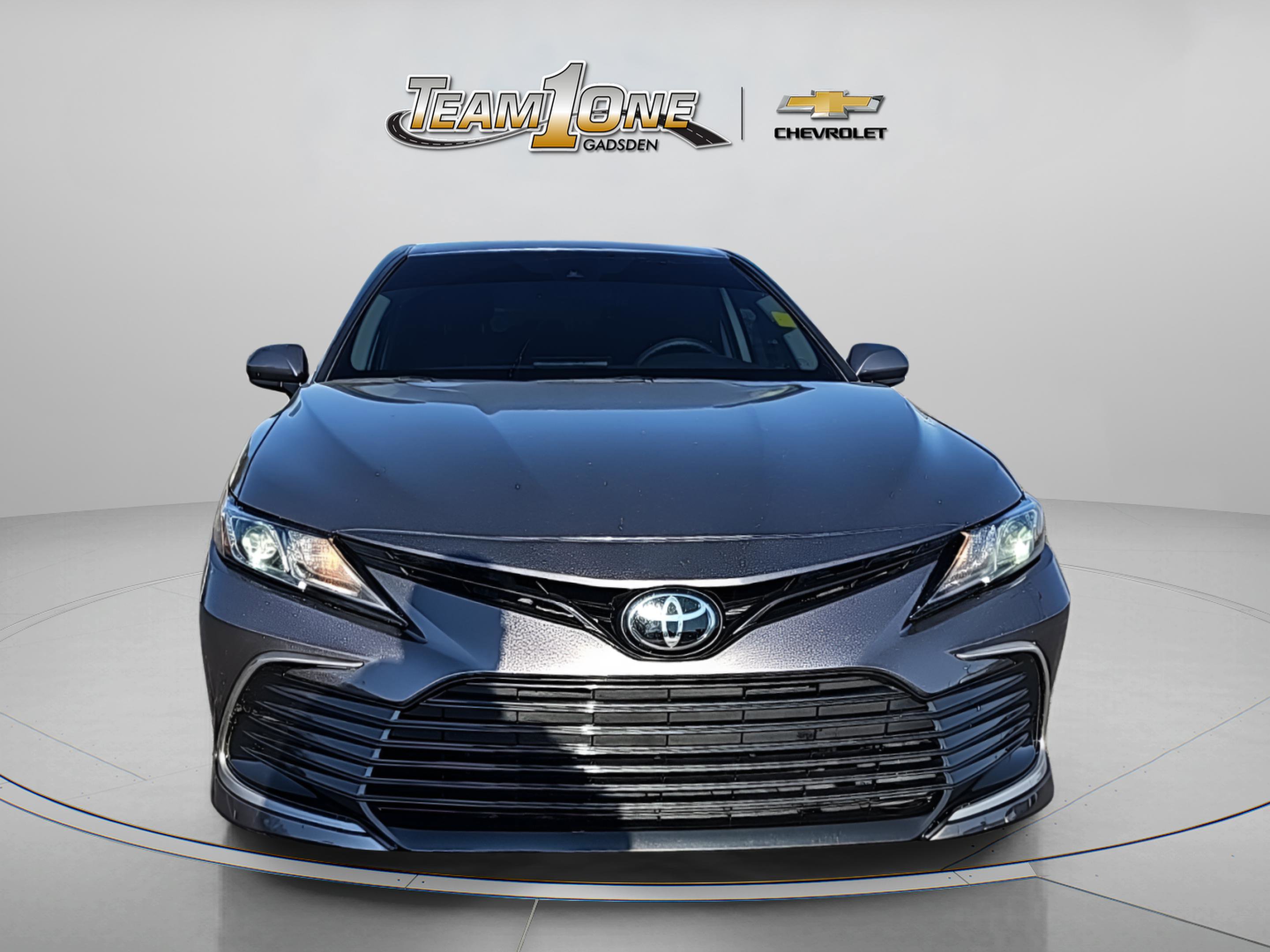 2021 Toyota Camry LE photo 2