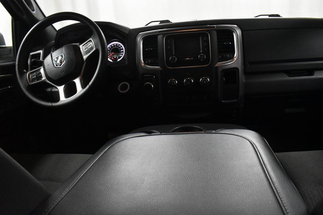 2021 Ram 1500 Classic Warlock photo 14